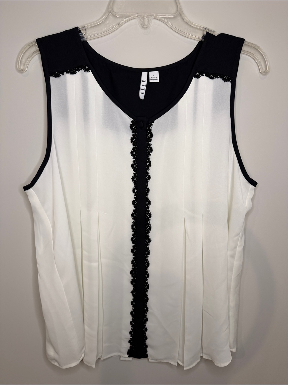NEVER WORN Elle White Sleeveless Camisole
